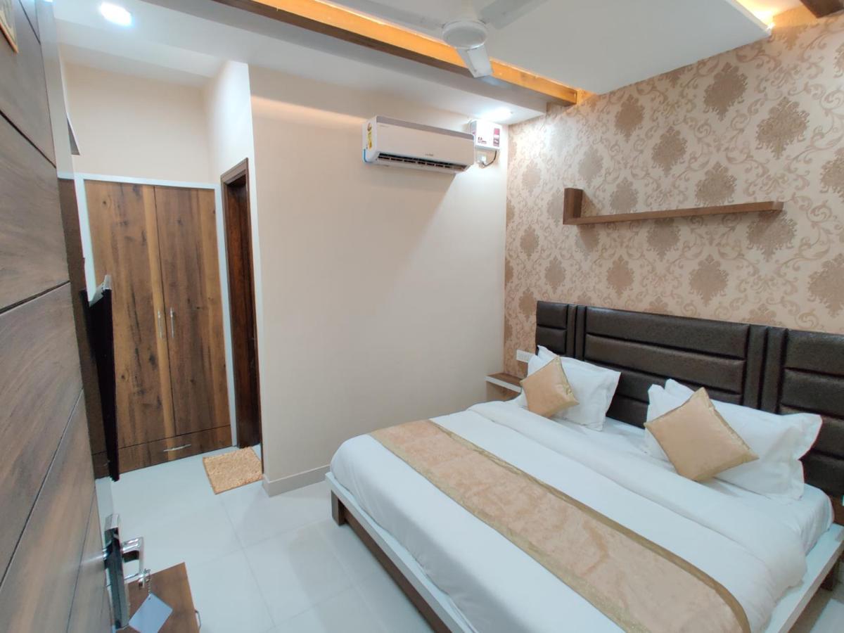 Guntas Residency Hotel Амритсар Екстериор снимка