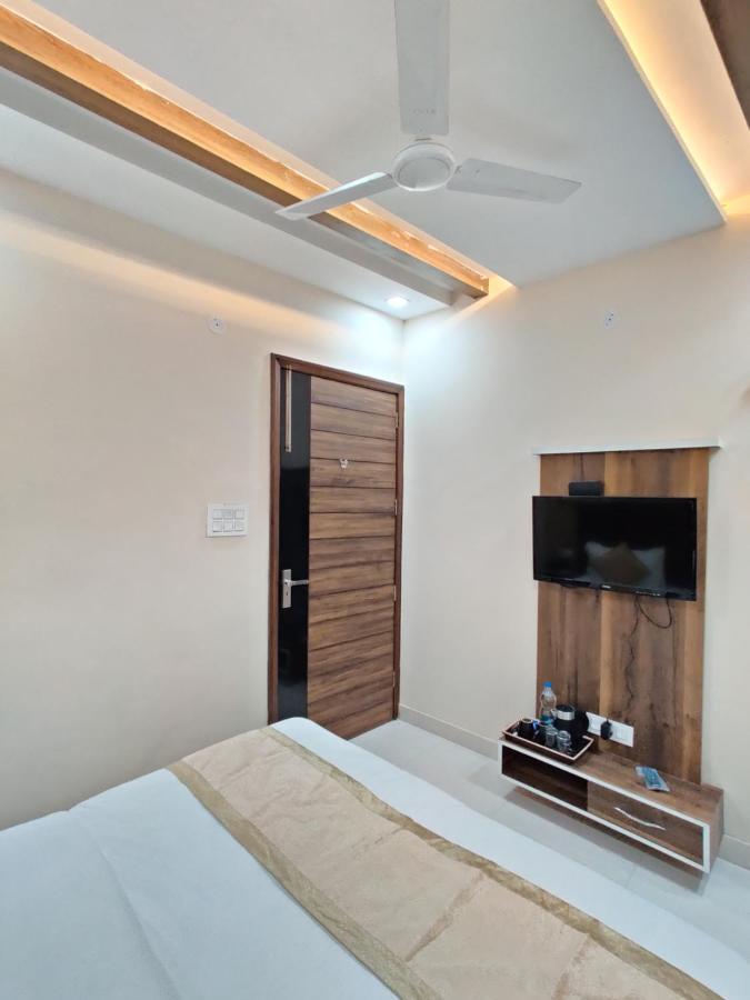 Guntas Residency Hotel Амритсар Екстериор снимка
