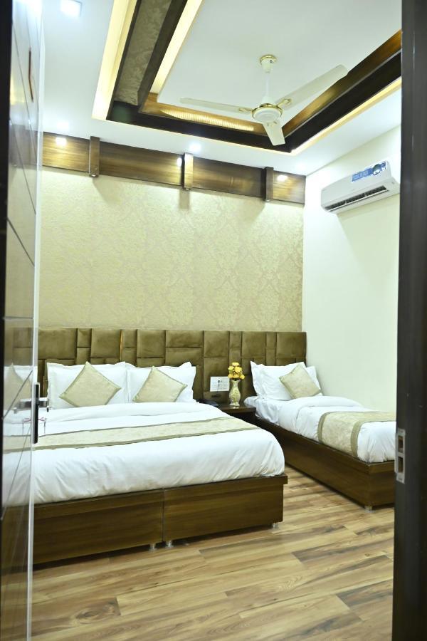 Guntas Residency Hotel Амритсар Екстериор снимка