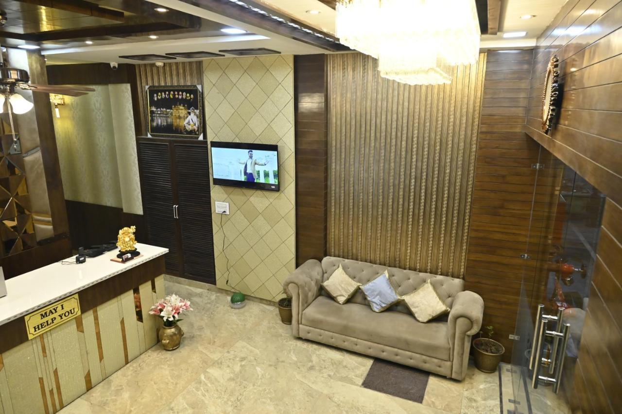Guntas Residency Hotel Амритсар Екстериор снимка
