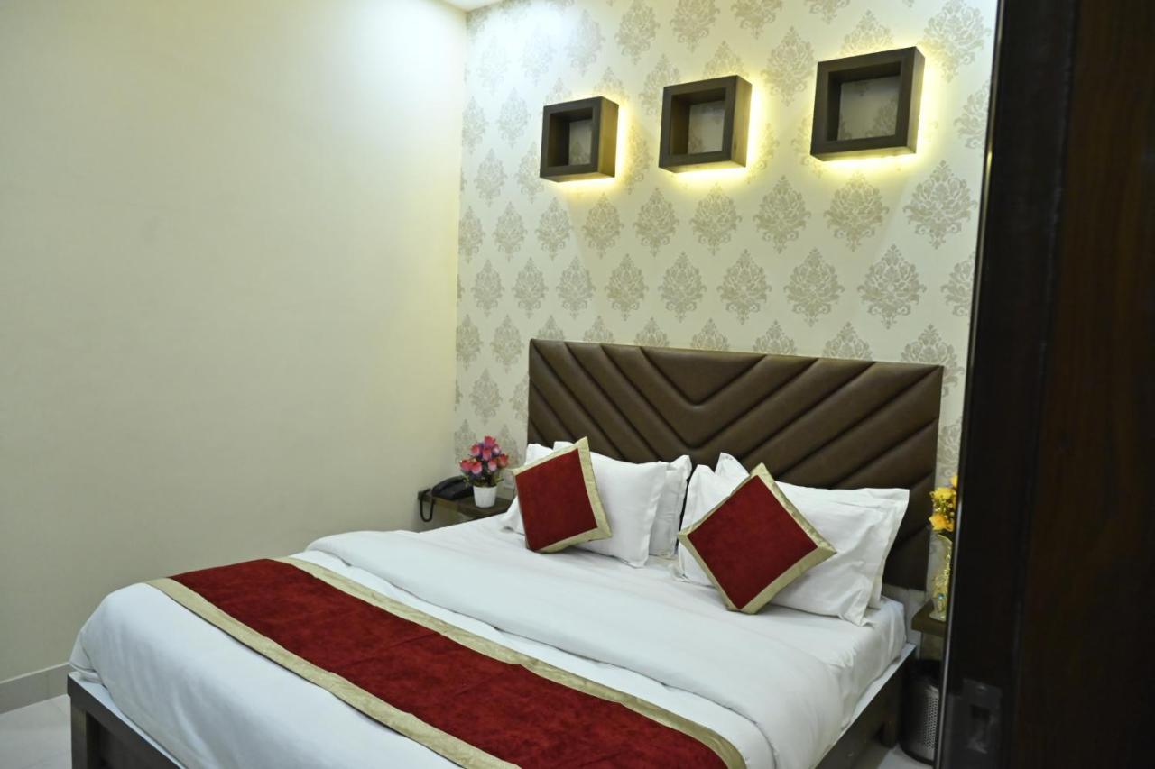 Guntas Residency Hotel Амритсар Екстериор снимка