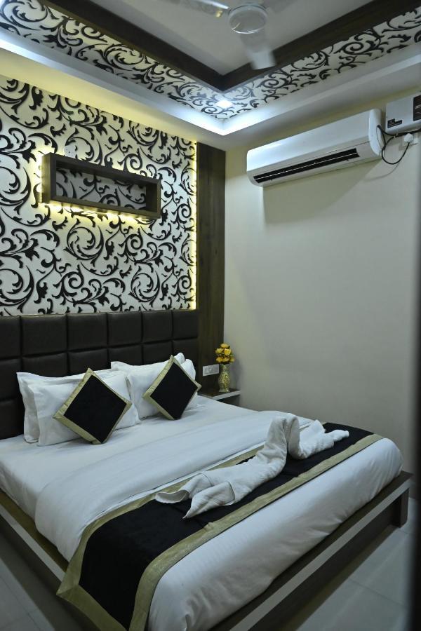Guntas Residency Hotel Амритсар Екстериор снимка